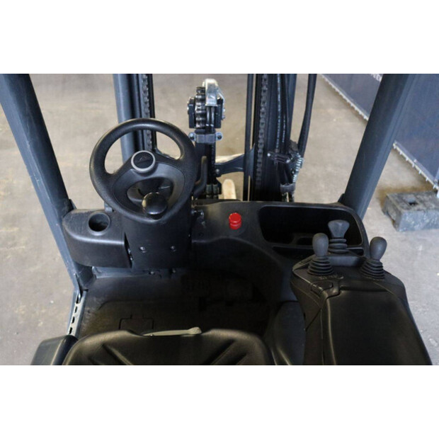 2020 ليندي E16-02-43711611