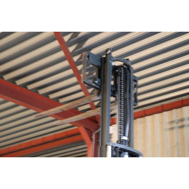 2020 ليندي E16-02-43711656