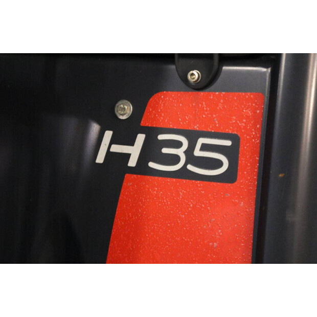 2011 Linde H35T-01-43711906
