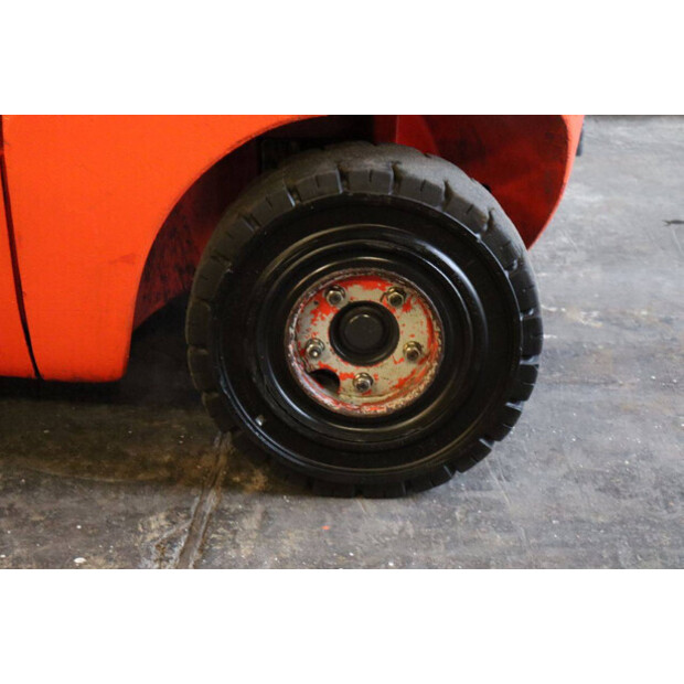 2011 Linde H35T-01-43711908