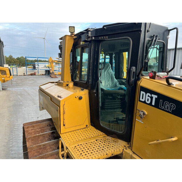 2018 Caterpillar D6T LGP-43712467