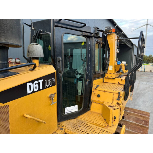2018 Caterpillar D6T LGP-43712473