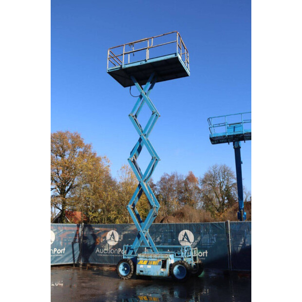 1999 جيه ال جي 26 MRT-43713015