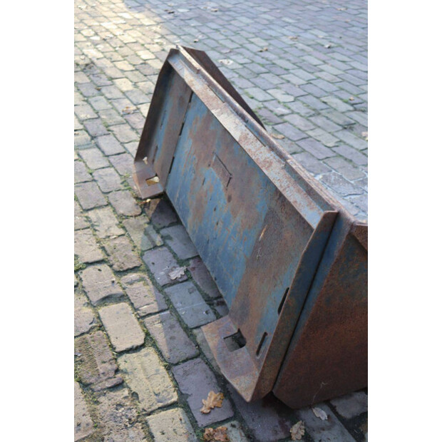 1981 Clark 543-43714129