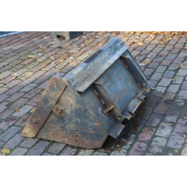 2018 Onbekend 1625-43714184