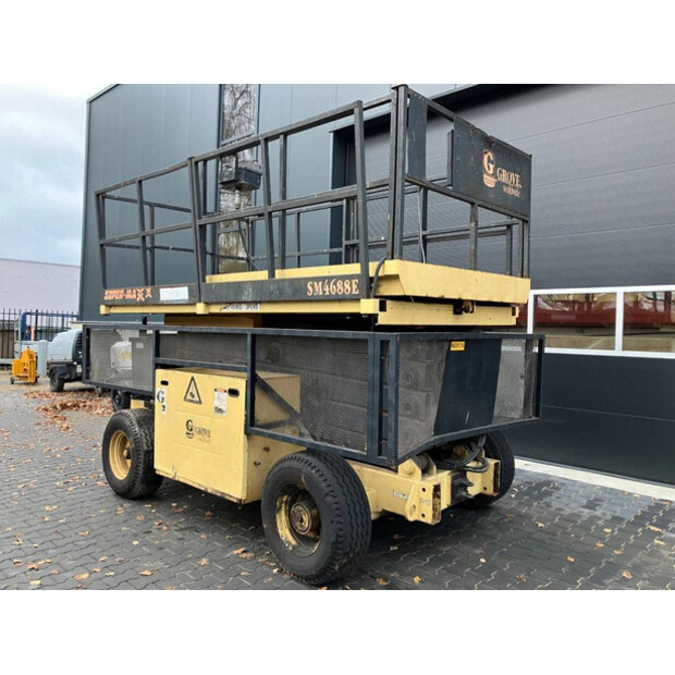 1996 GROVE SM4688E-43714252