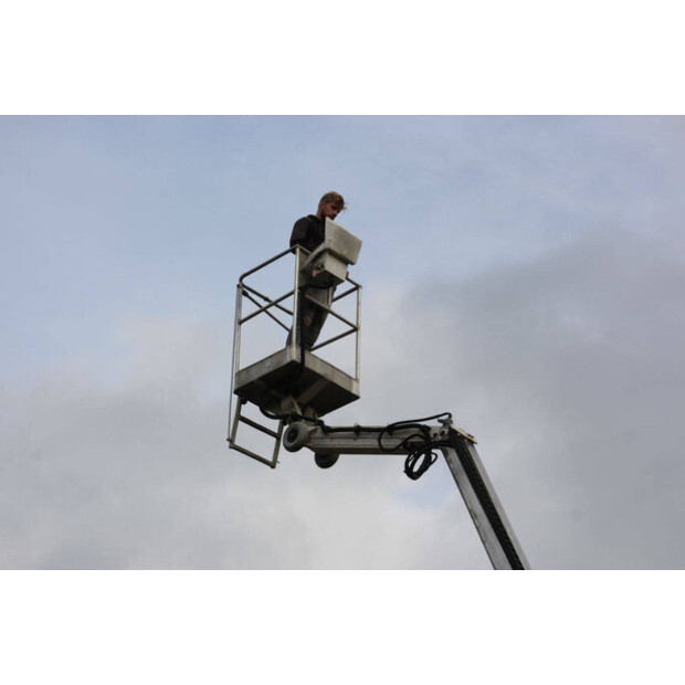 2009 تيوبن LEO 12 T-43714909