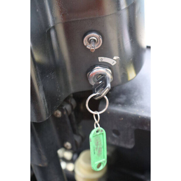 دووسان 30-43715551