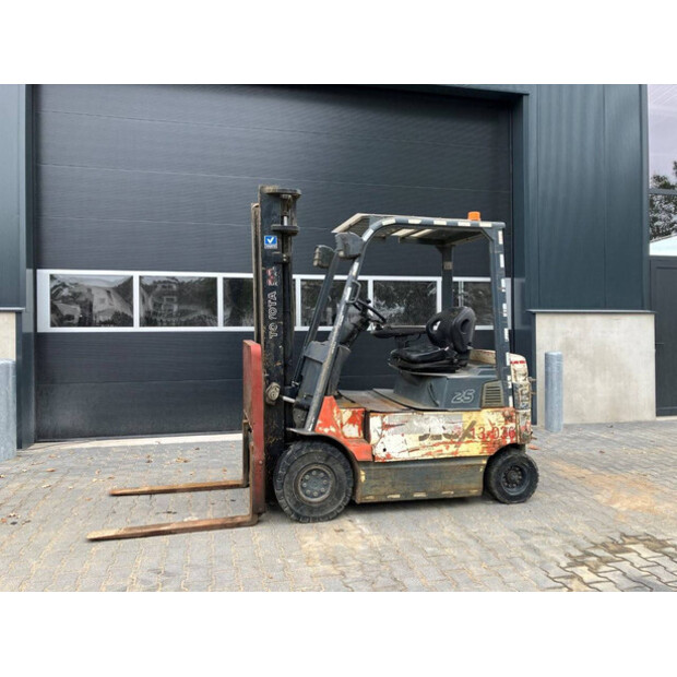 2005 Toyota 7FBMF25-43715681