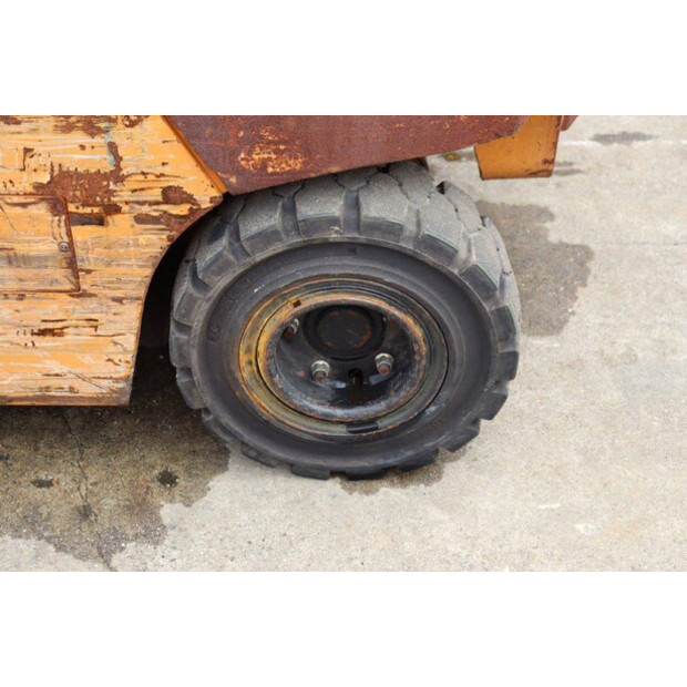 1989 ستيل R70-16-43715971