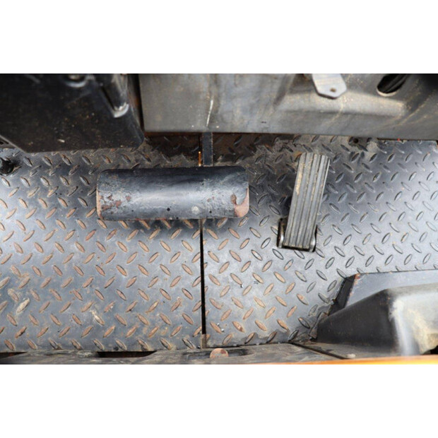 1989 ستيل R70-16-43715978