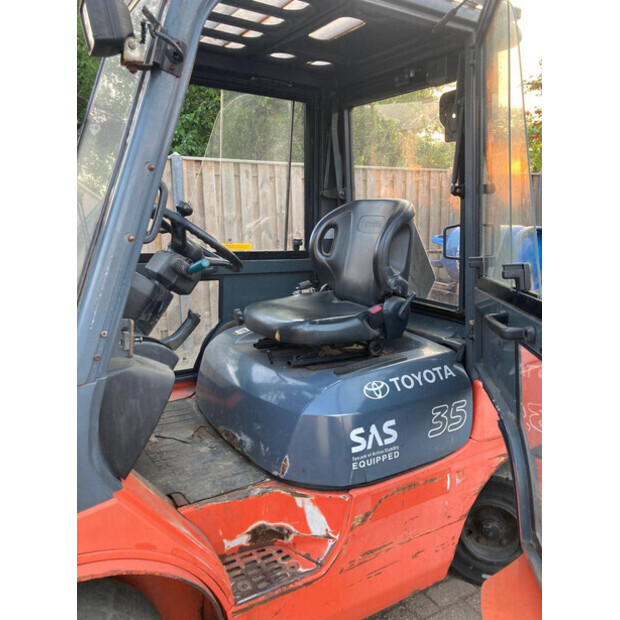 2009 تويوتا 02-7FGF-35-43716862