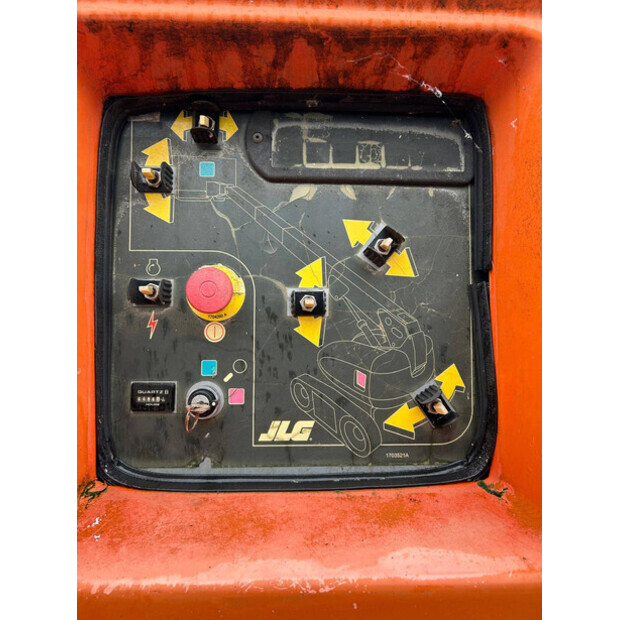 2000 جيه ال جي 600SC-43716925