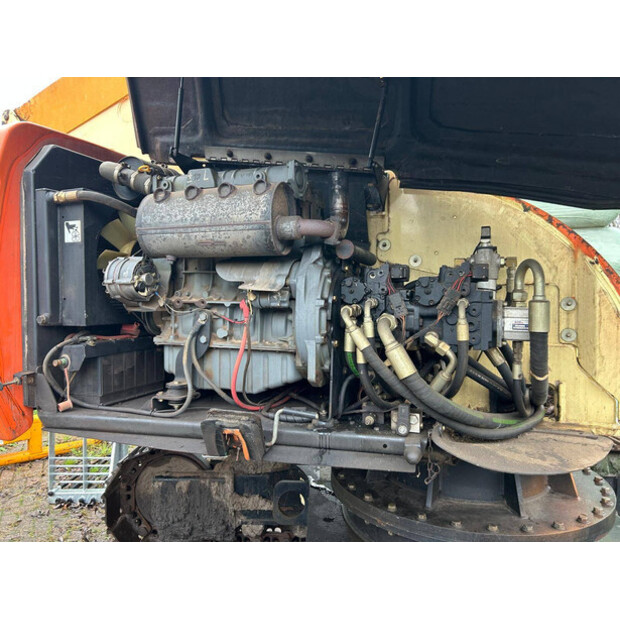 2000 جيه ال جي 600SC-43716933