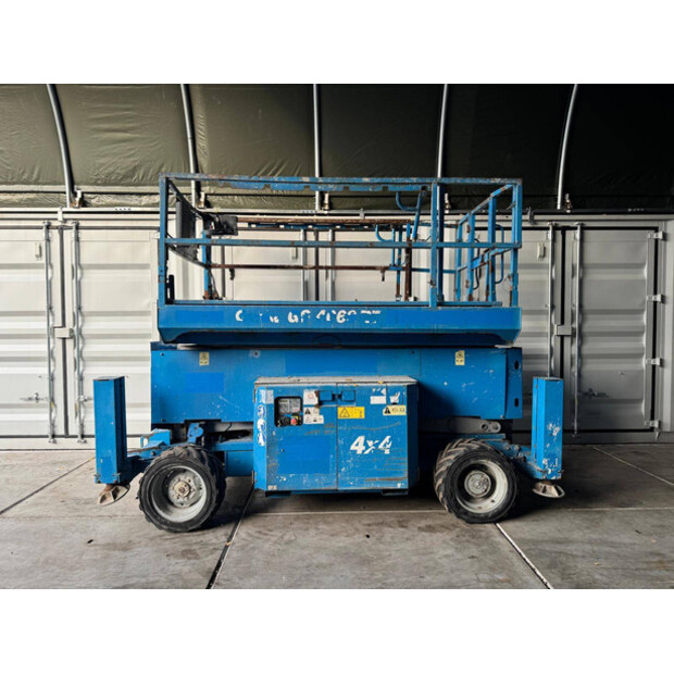 2012 Genie GS-4069-43717094