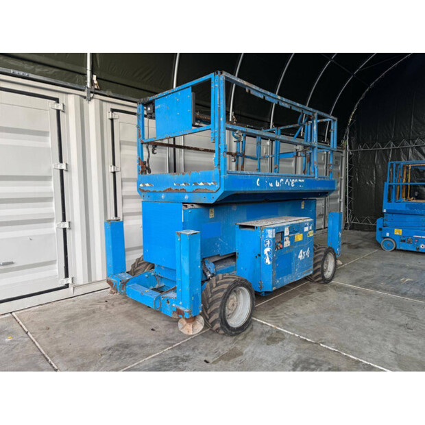 2012 Genie GS-4069-43717095