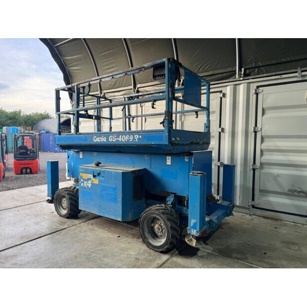 2012 Genie GS-4069-43717096