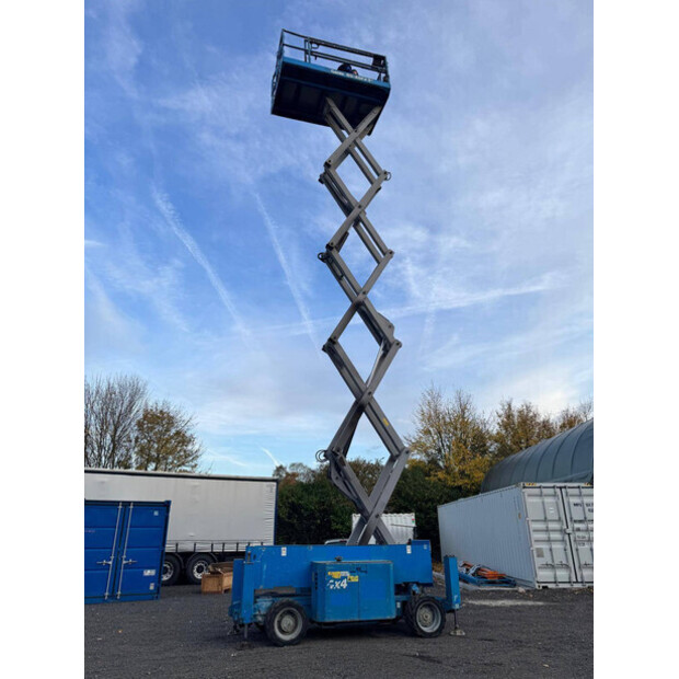 2012 Genie GS-4069-43717103