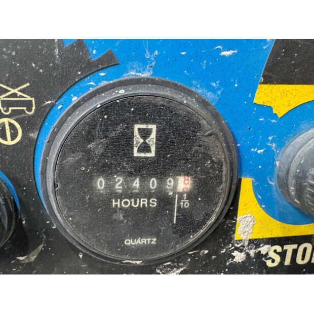 2012 Genie GS-4069-43717107