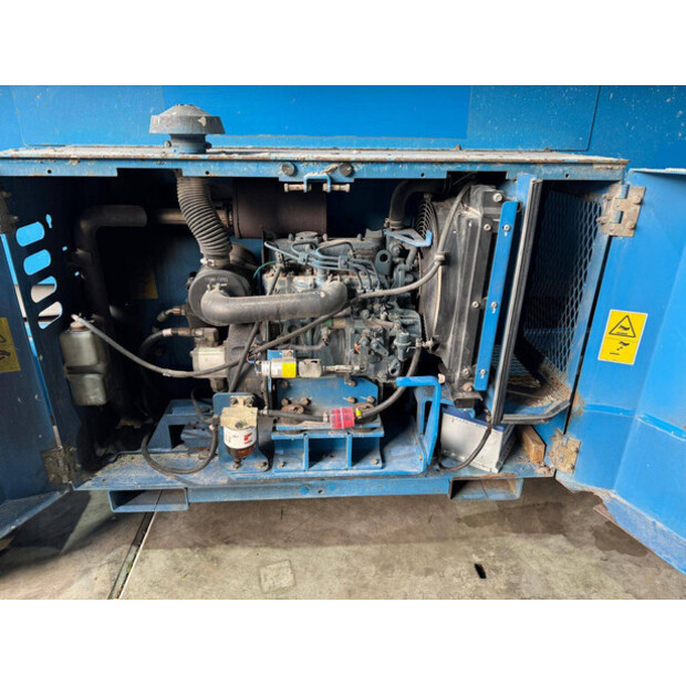 2012 Genie GS-4069-43717108