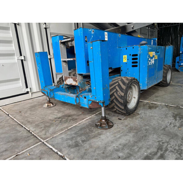 2012 Genie GS-4069-43717109