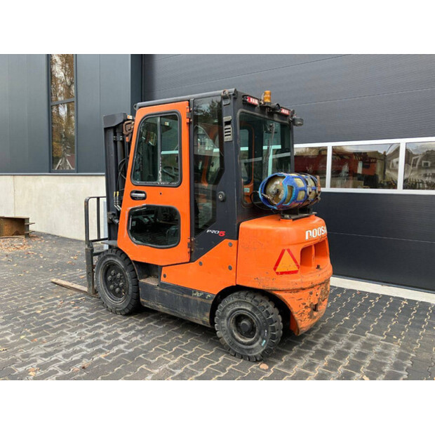 2015 دووسان G25E-5-43717129