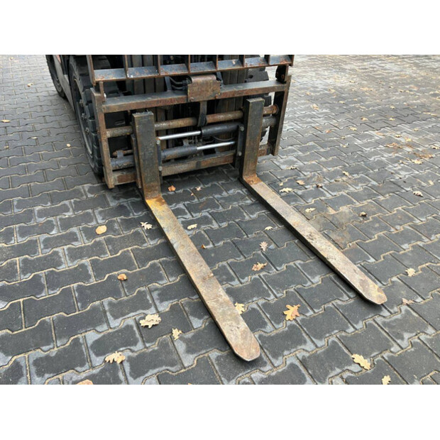 2015 دووسان G25E-5-43717132