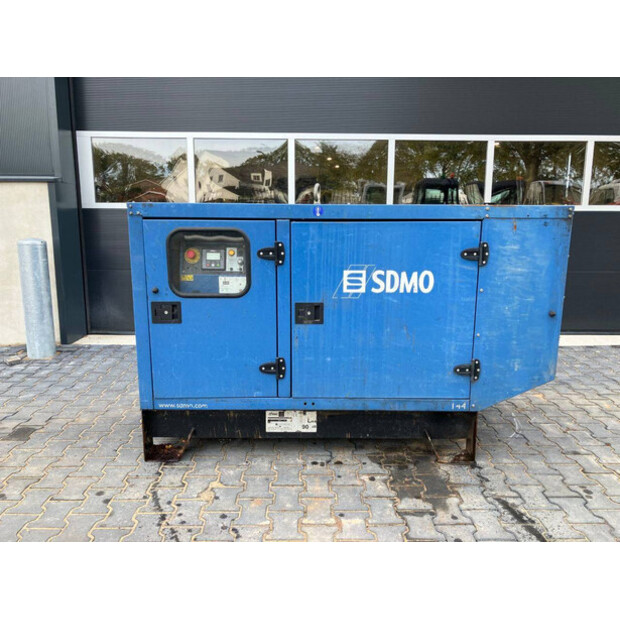 2010 اس دي ام او J44K-43717170