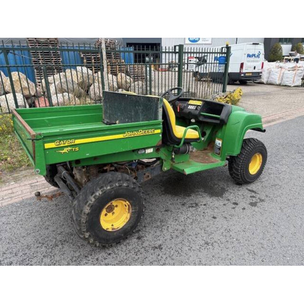 2004 JOHN DEERE HPX GATOR-43717547