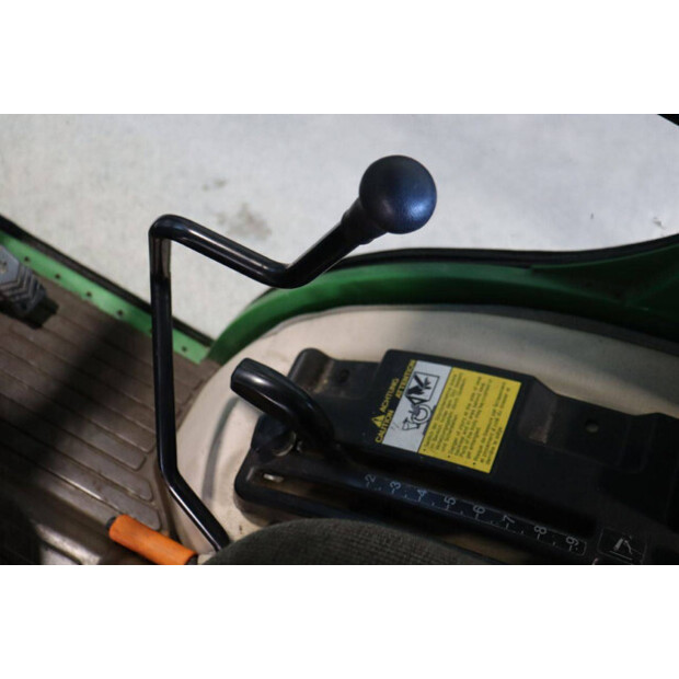 2008 JOHN DEERE 2320-43717852