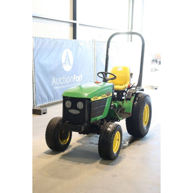 JOHN DEERE 4100-43717892