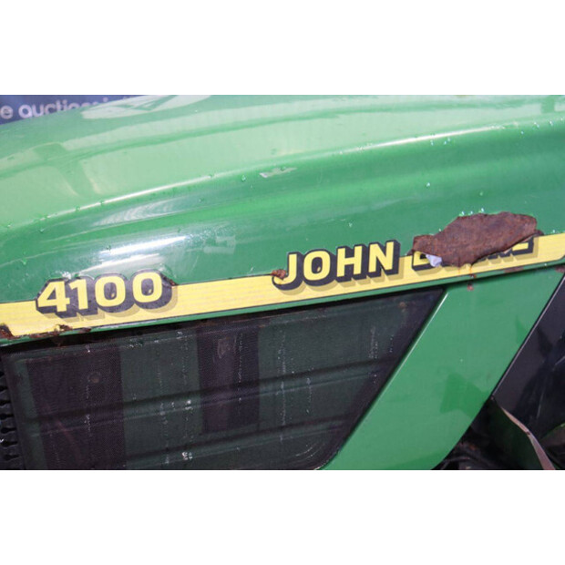 JOHN DEERE 4100-43717894