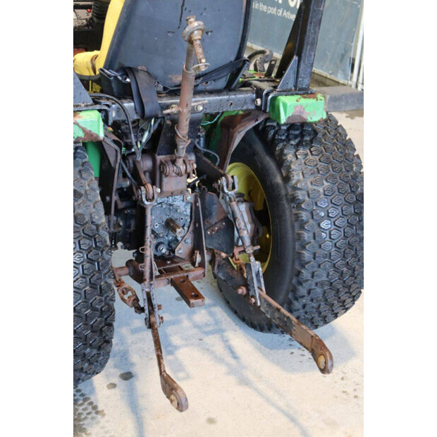 JOHN DEERE 4100-43717897