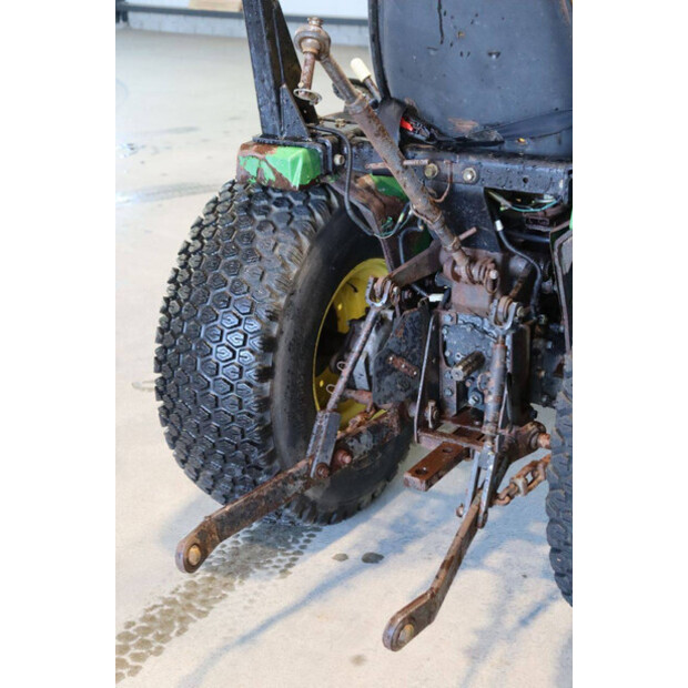 JOHN DEERE 4100-43717899