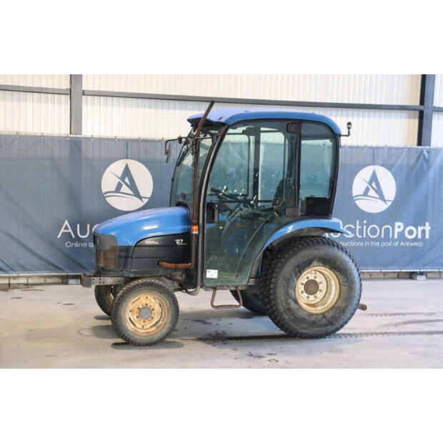 نيو هولاند TC27D-43717943