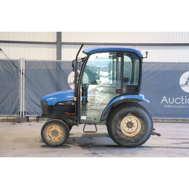 نيو هولاند TC27D-43717944