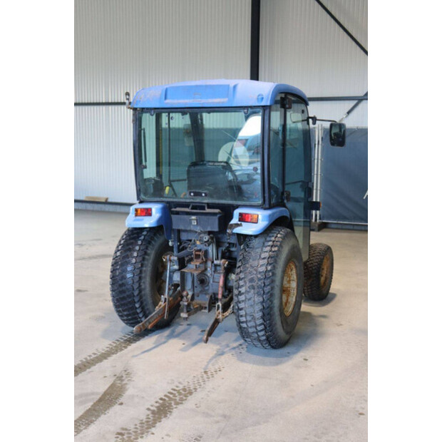 نيو هولاند TC27D-43717948