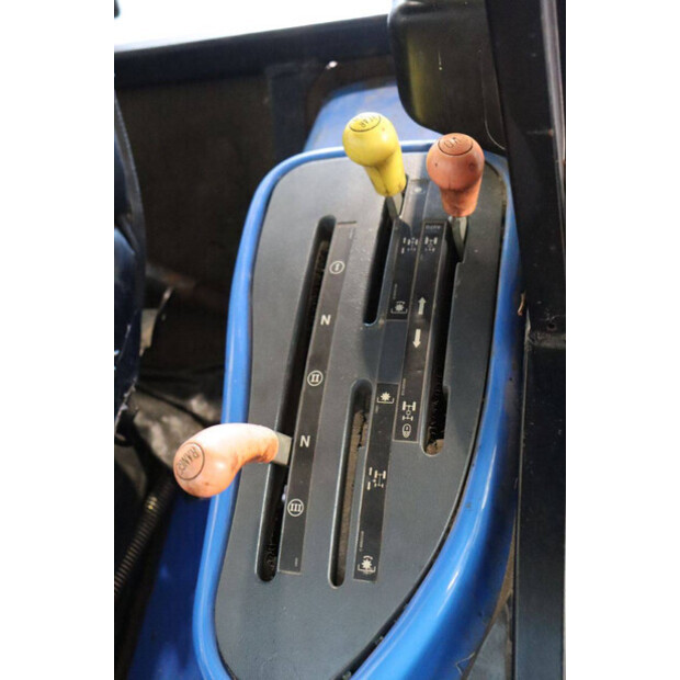 نيو هولاند TC27D-43717964