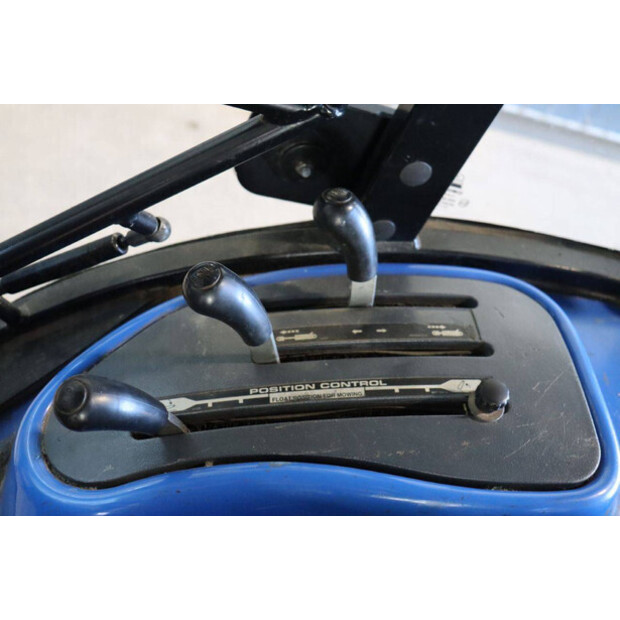 نيو هولاند TC27D-43717965