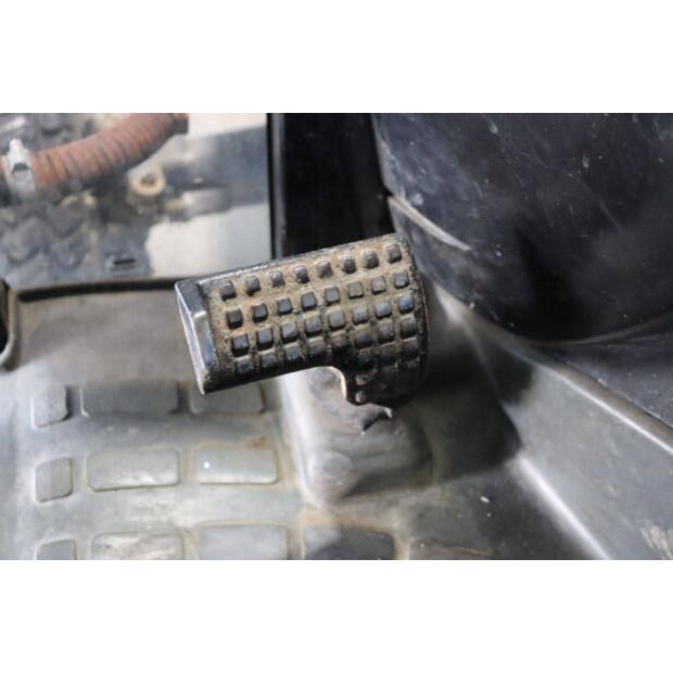 نيو هولاند TC27D-43717966