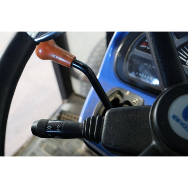 نيو هولاند TC27D-43717969