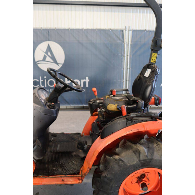 كوبوتا B2420-43718101