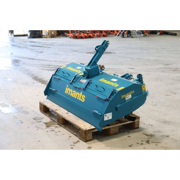 1995 Imants JNC L 135-43718192