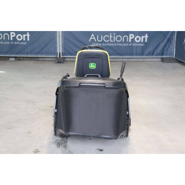 2018 JOHN DEERE X166R-43718422