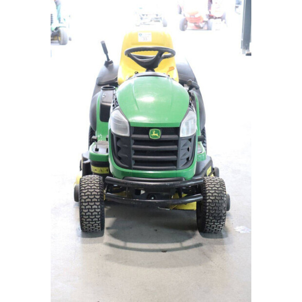 2018 JOHN DEERE X166R-43718425