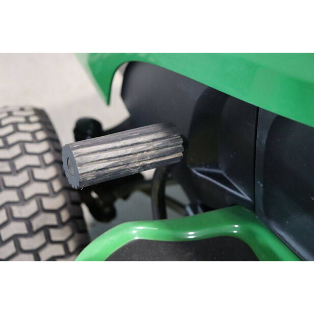 2018 JOHN DEERE X166R-43718438
