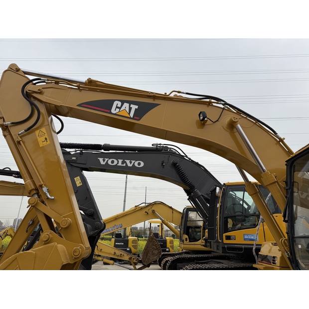 2023 Caterpillar 320BL-43725786