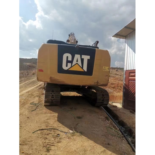 2018 Caterpillar 320E-43733437