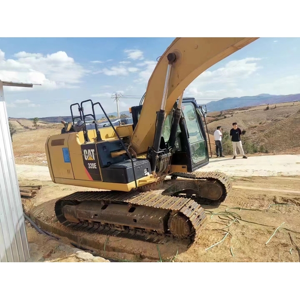 2018 Caterpillar 320E-43733438