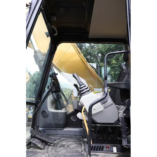 2018 كاتربيلر 320GX-43733448